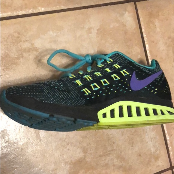 *Bundle!* - 4 Pairs of Nike’s - Picture 3 of 5